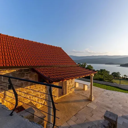 Escape On - House Holiday home *